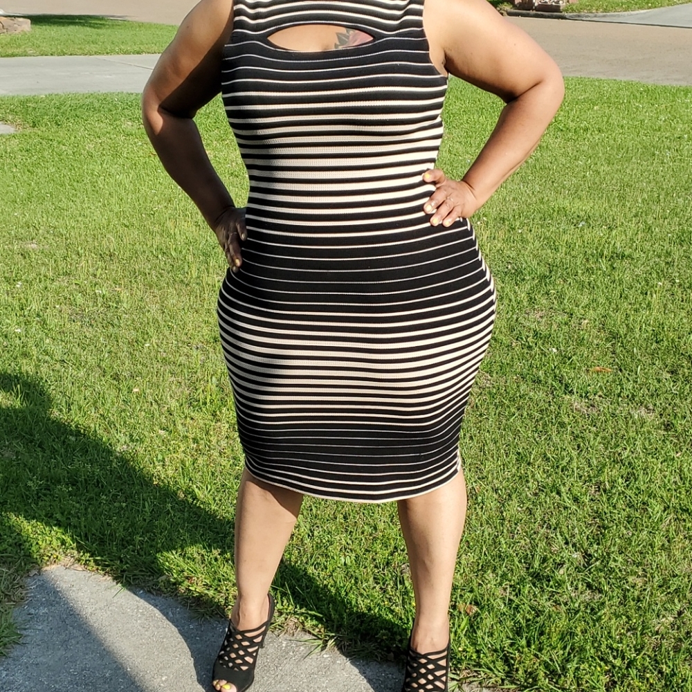 Hot Gal Stretch Bodycon Black & Tan Midi